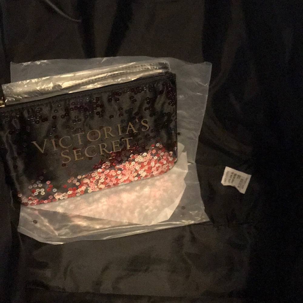 🆕Victoria’s Secret Black Sequin Tote Purse BONUS - Picture 4 of 6